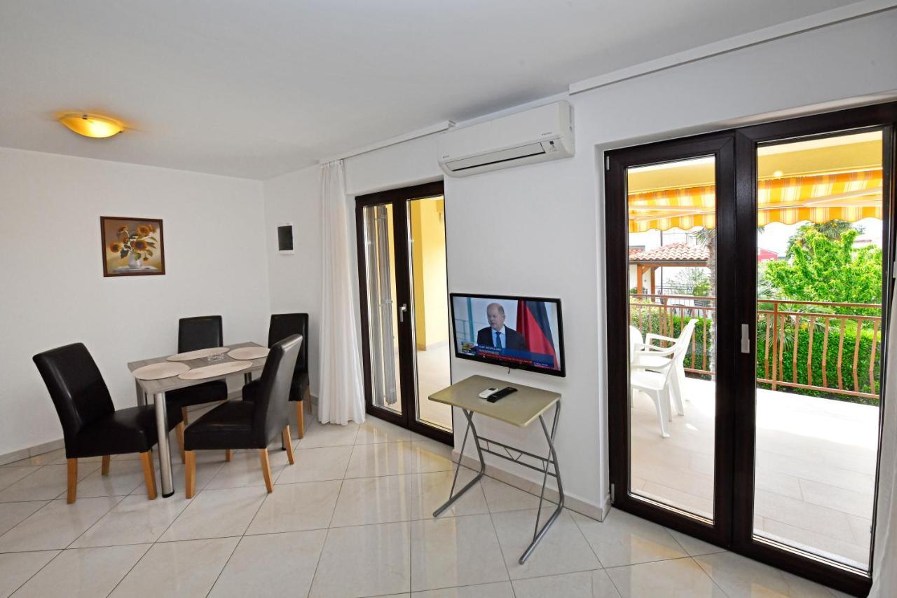 Apartments Jasmina Porec Luaran gambar