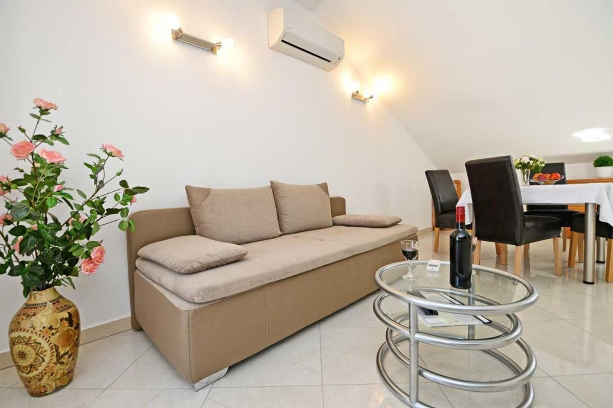 Apartments Jasmina Porec Luaran gambar