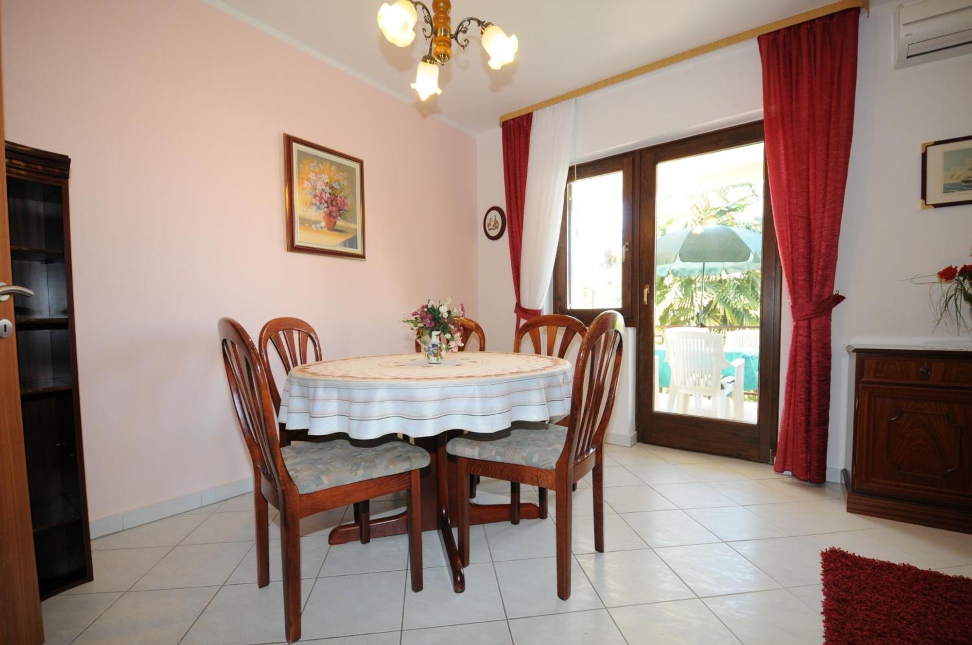 Apartments Jasmina Porec Bilik gambar